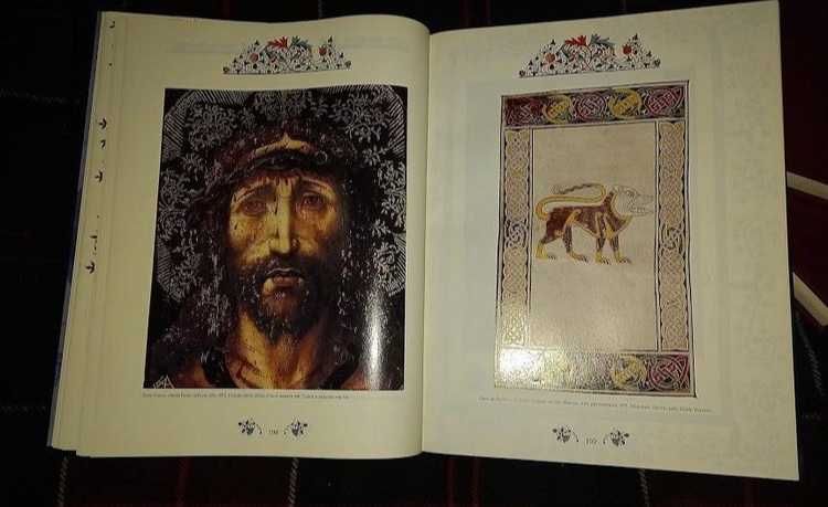 Bíblia (anúncio com 3 Bíblias, todas em excelente estado).