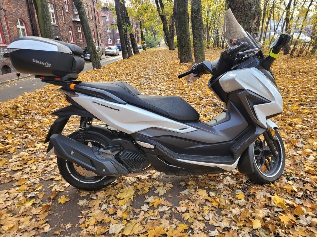 Honda Forza Skuter