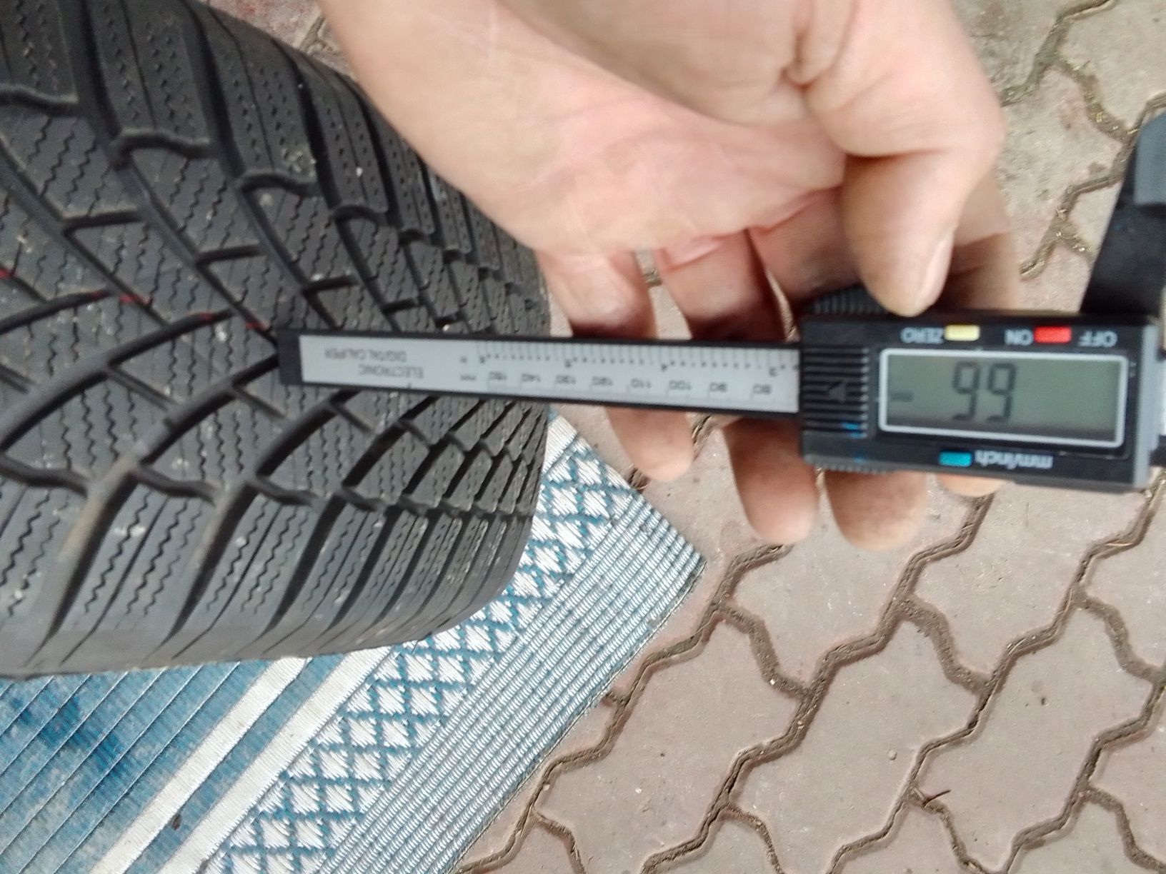 Opona zimowa 205/60r16 BRIDGESTONE 2023r 6.5mm