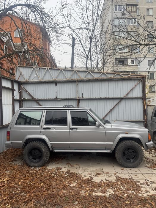 Jeep Cherokee XJ 4.0 автомат украинский джип чероки