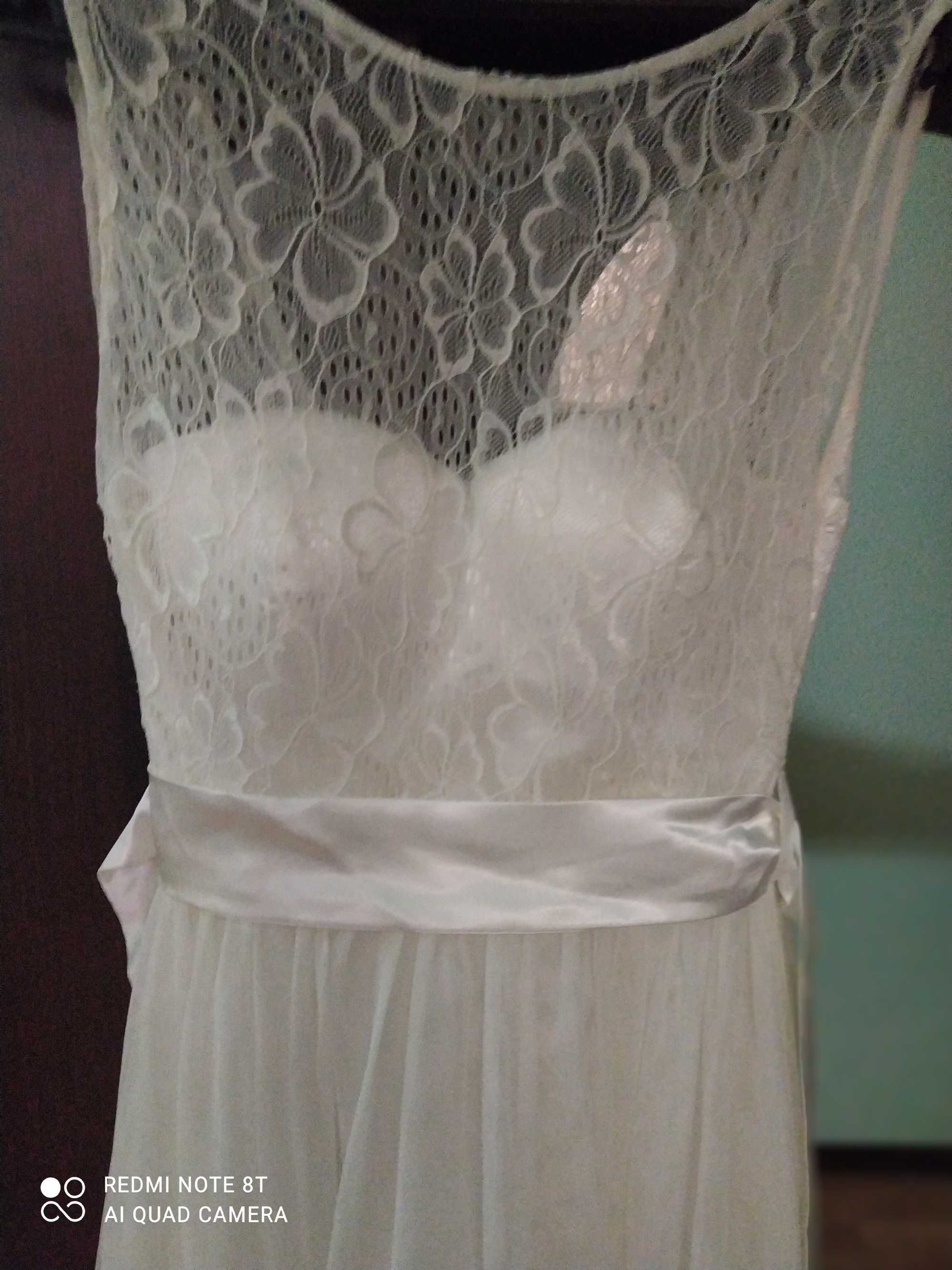 Свадебное платье на р.44укр.