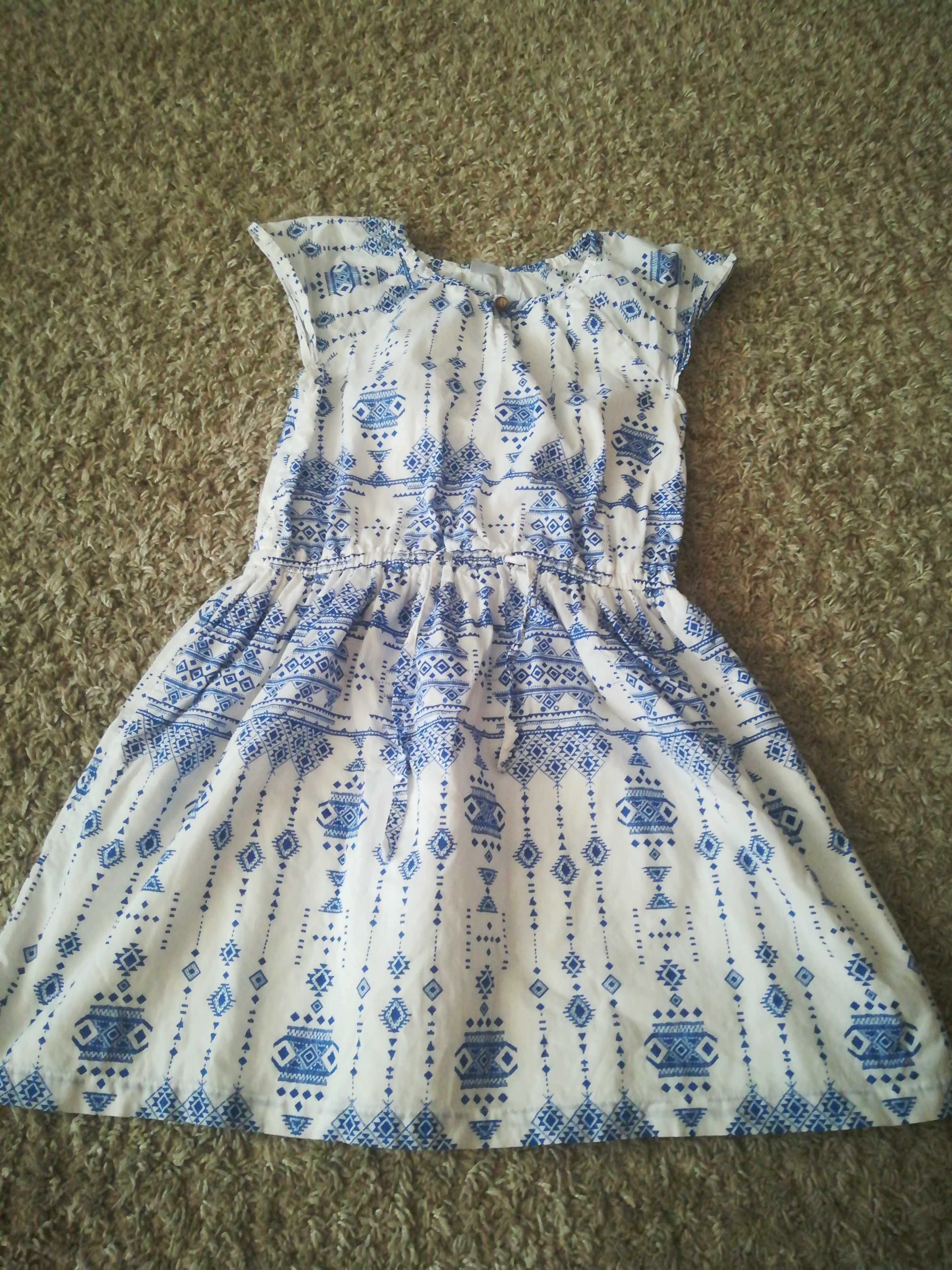 Sprzedam bawełnianą sukienkę 128