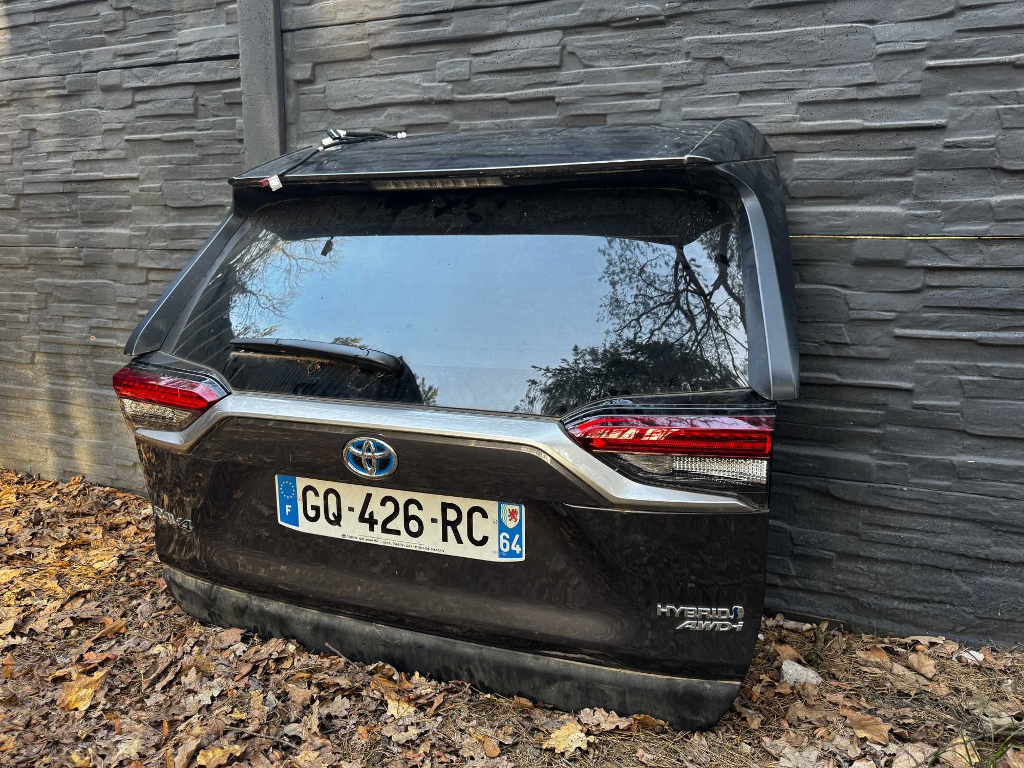 Klapa tył RAV4 kolor 1G3 lub 2QZ