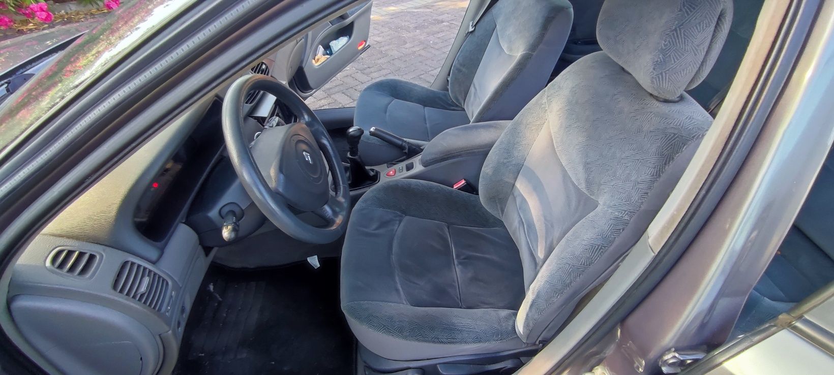 Renault Laguna 1.6 Expression 16v Como novo