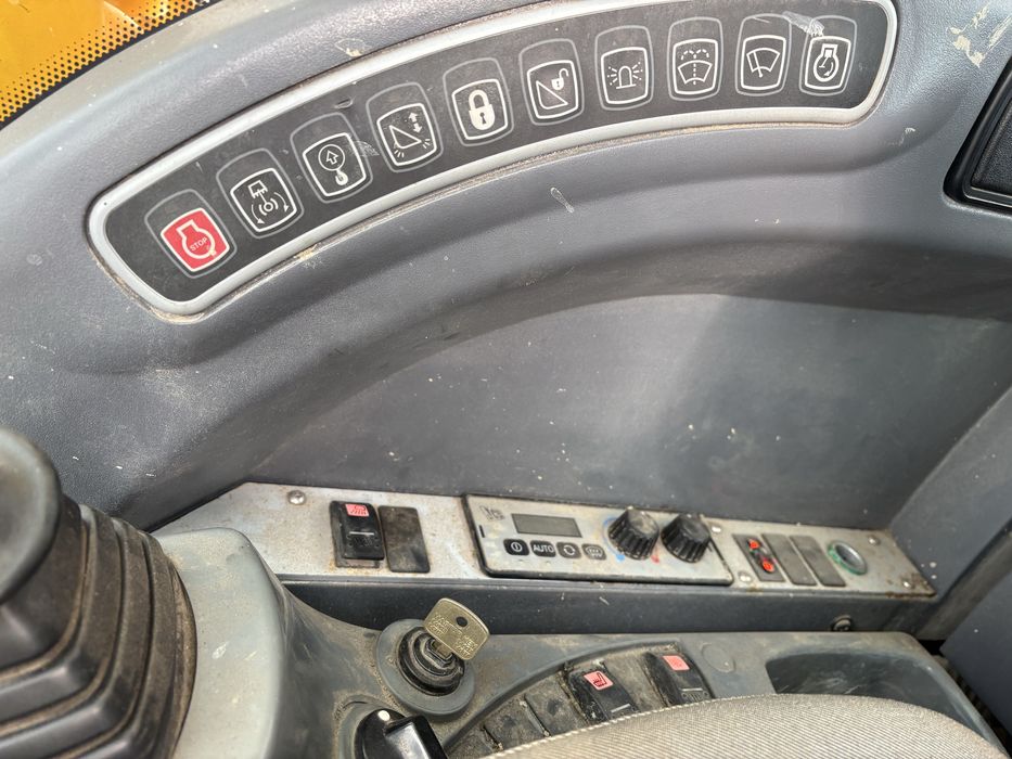 Екскаватор JCB 220 2008р.в.