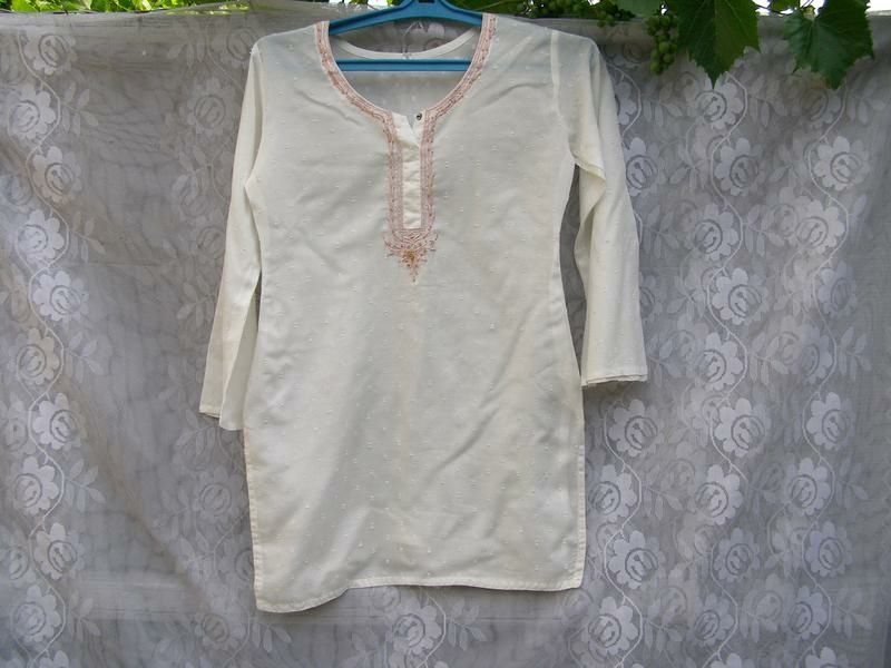 Красивая рубашка в стиле этно