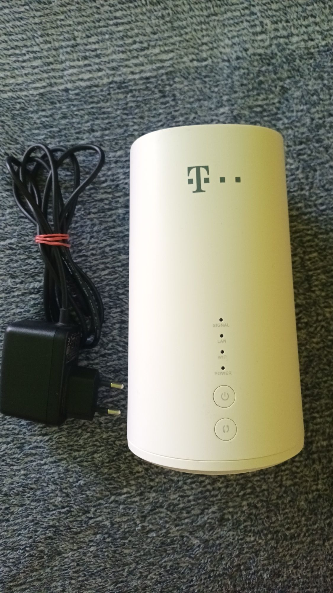 Router Huawei  B528S-23a