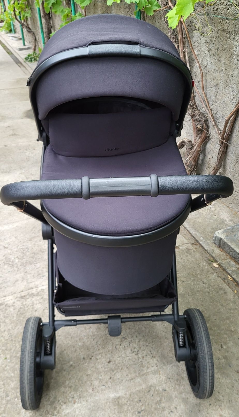 Стильна та універсальна коляска CARRELLO ULTIMO 2 в 1, Black