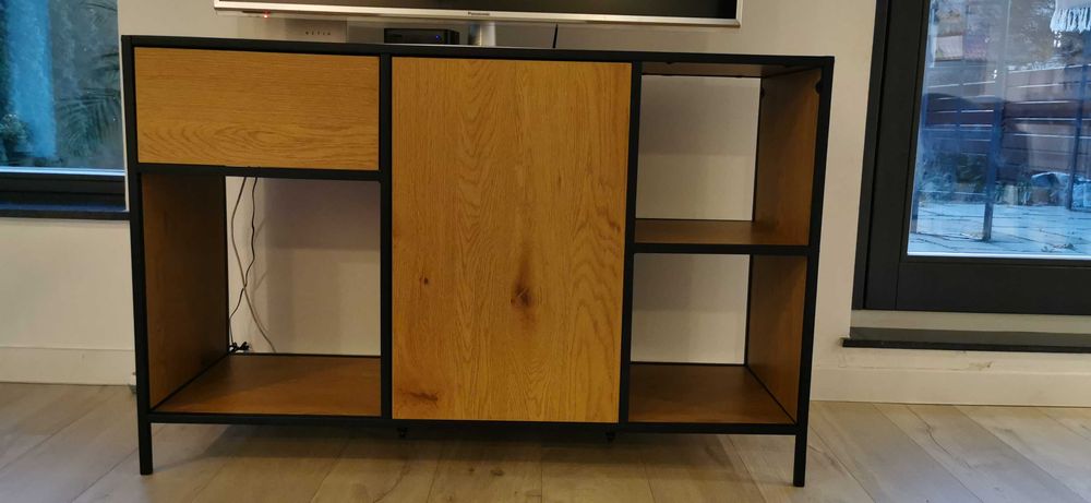 Szafka RTV/kredens TRAPPEDAL  117x40    Jysk