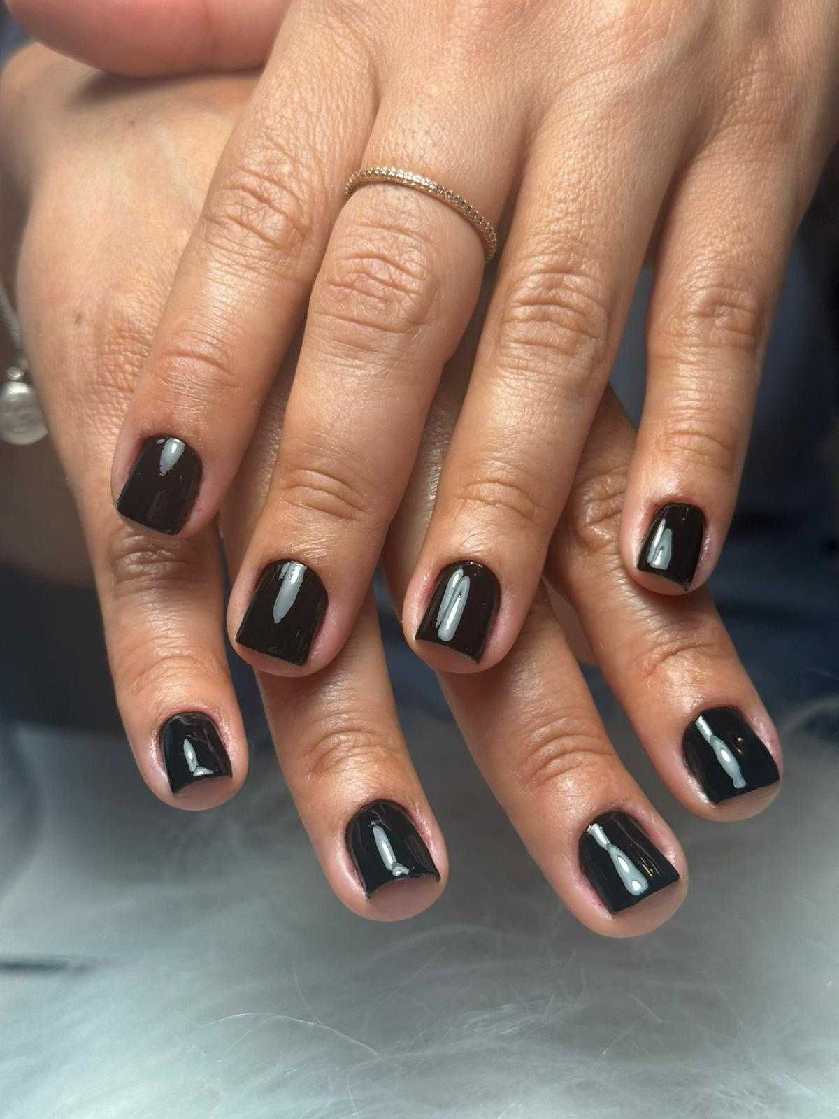 Extensão em gel e nail arts