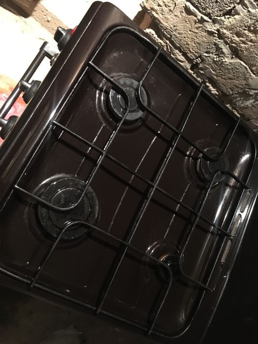 Продам Комбинированную плиту Cezaris.