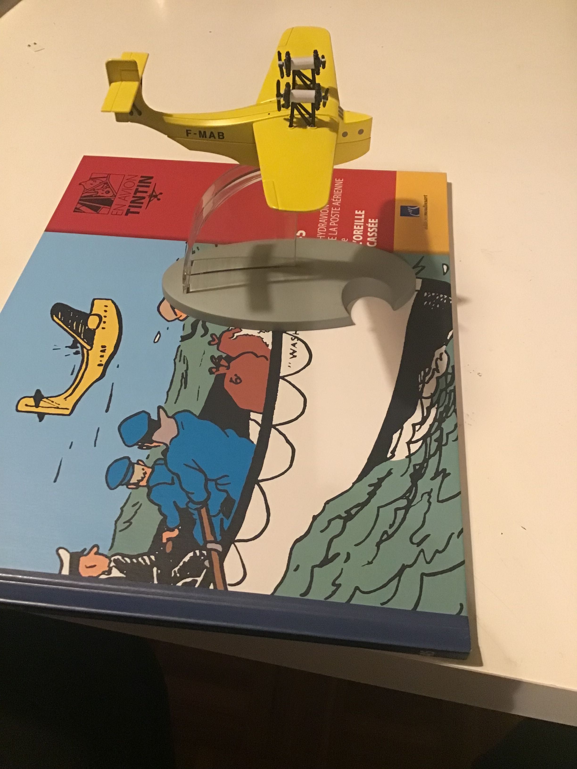Hidroavião Tintin