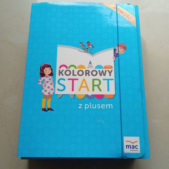 Kolorowy start z plusem MAC box komplet z wyprawką klasa 0 do zerówki