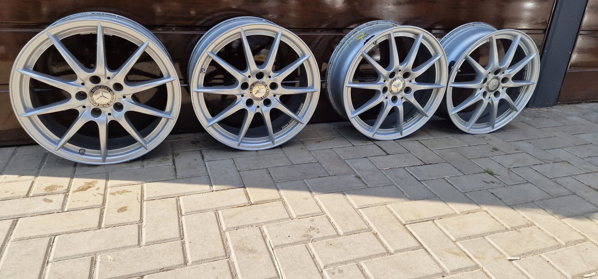 Felgi Aluminiowe Mercedes A-B-klasa R17 5x112 ET49-6.5J+czujniki TMS