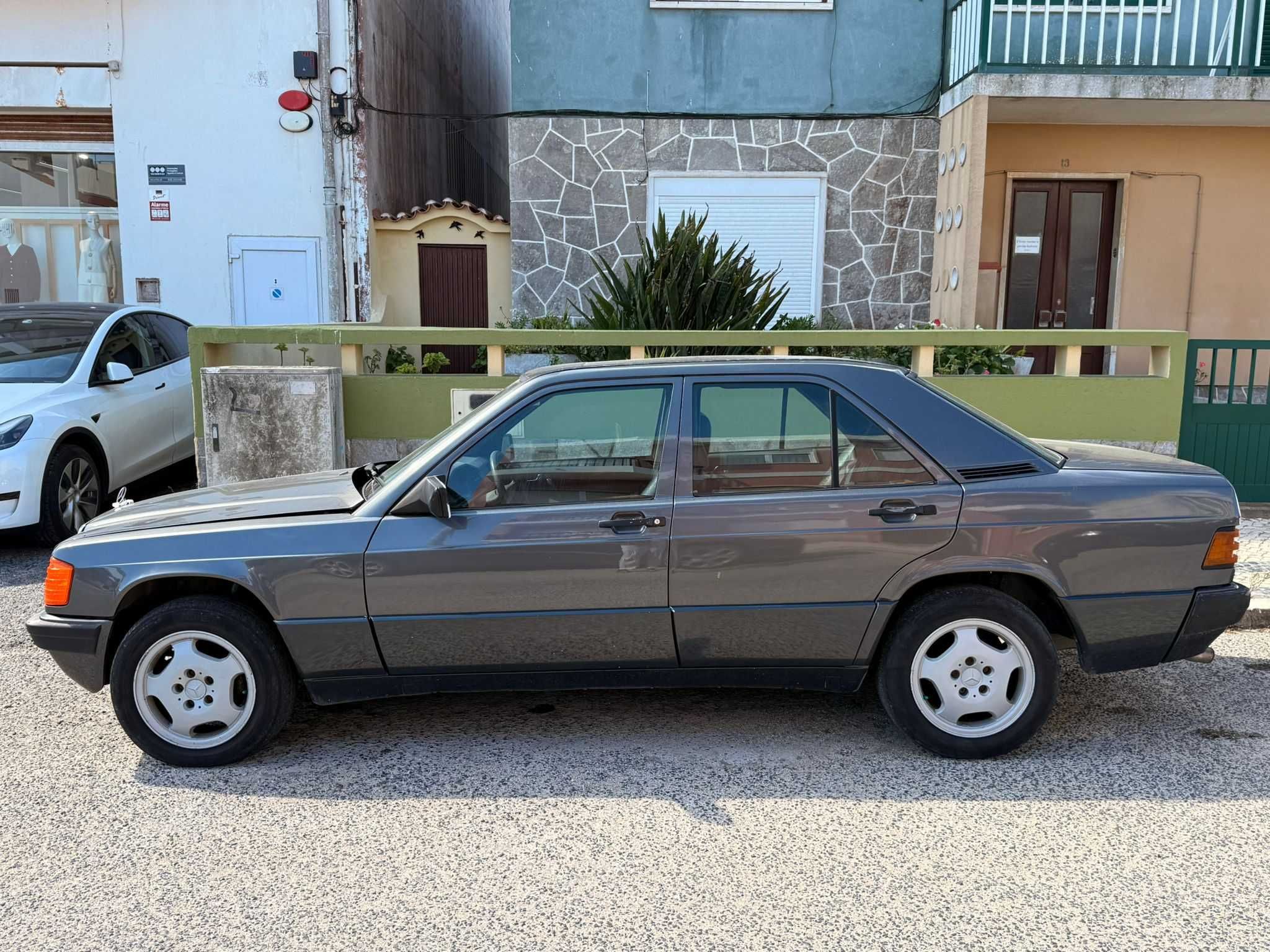 Mercedes 190d 2.5