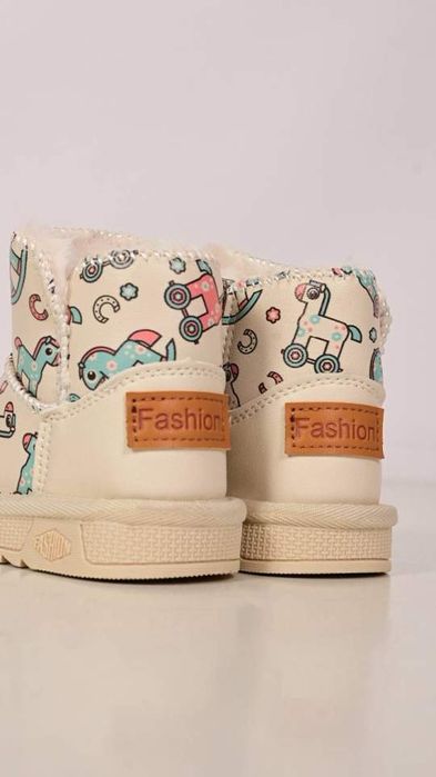 Теплі дитячі зимові черевики бежеві 21-26 розміри