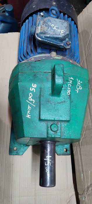 Мотор редуктор 3 кВт редуктор