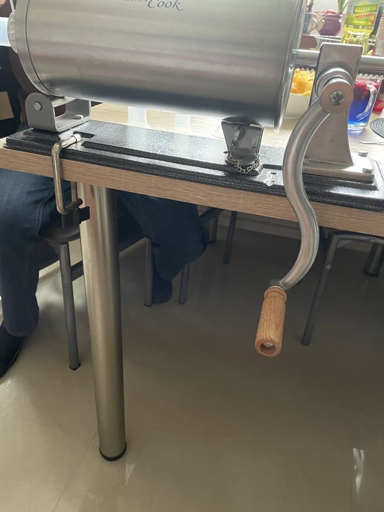 Witam serdecznie Nadziewarka do kielbasy 4 kg