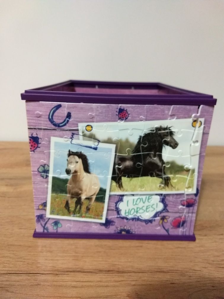 Ravensburger Puzzle 3D z motywem "konie" pudełko na kosmetyki