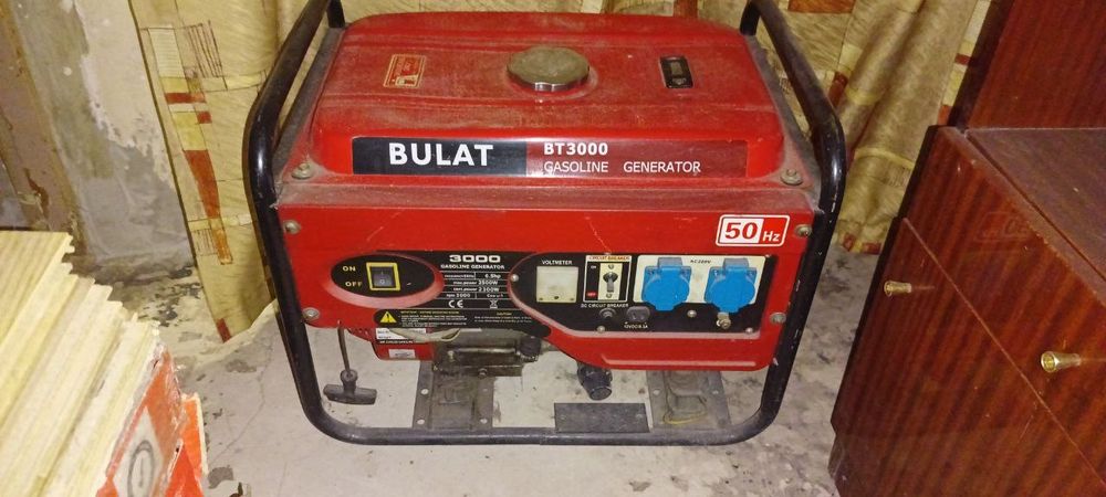 Продам бензогенератор