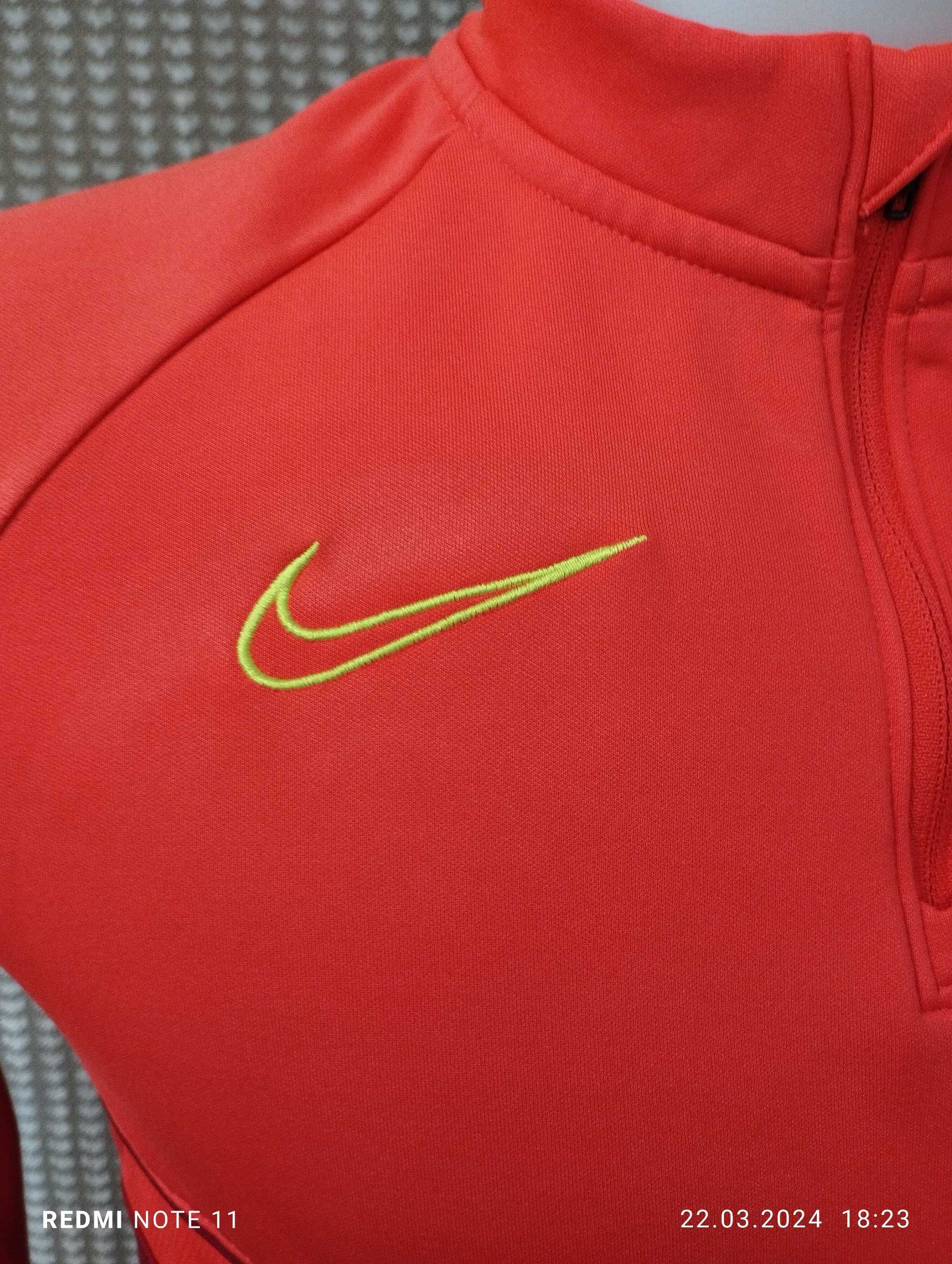 Damsko,dziewczęca bluza funkcyjna sportowa Nike