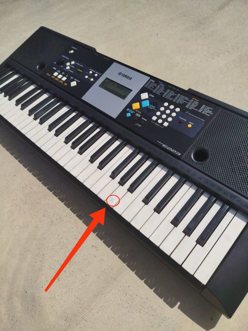 Teclado Yamaha usado