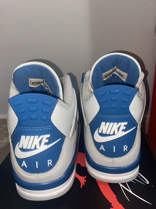 Jordan 4 military blue size 8.5 us eu 42