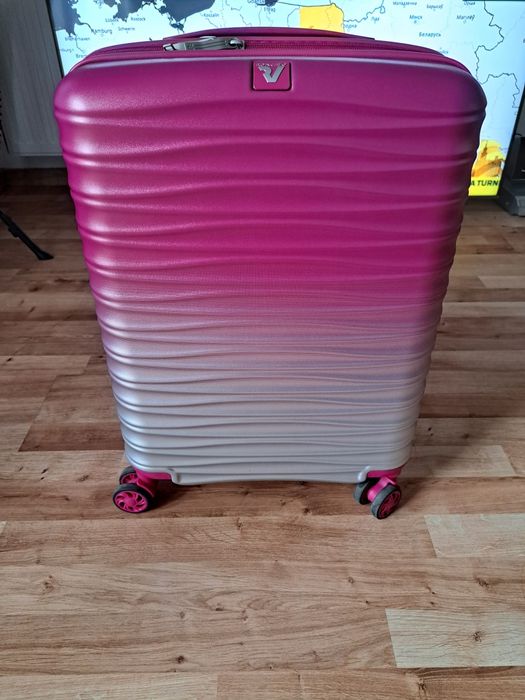 Walizka kabinowa Roncato.