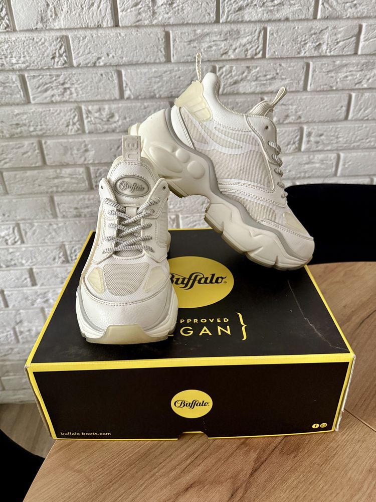 Buffalo BINARY ATHENA - Sneakersy - biały rozm.39