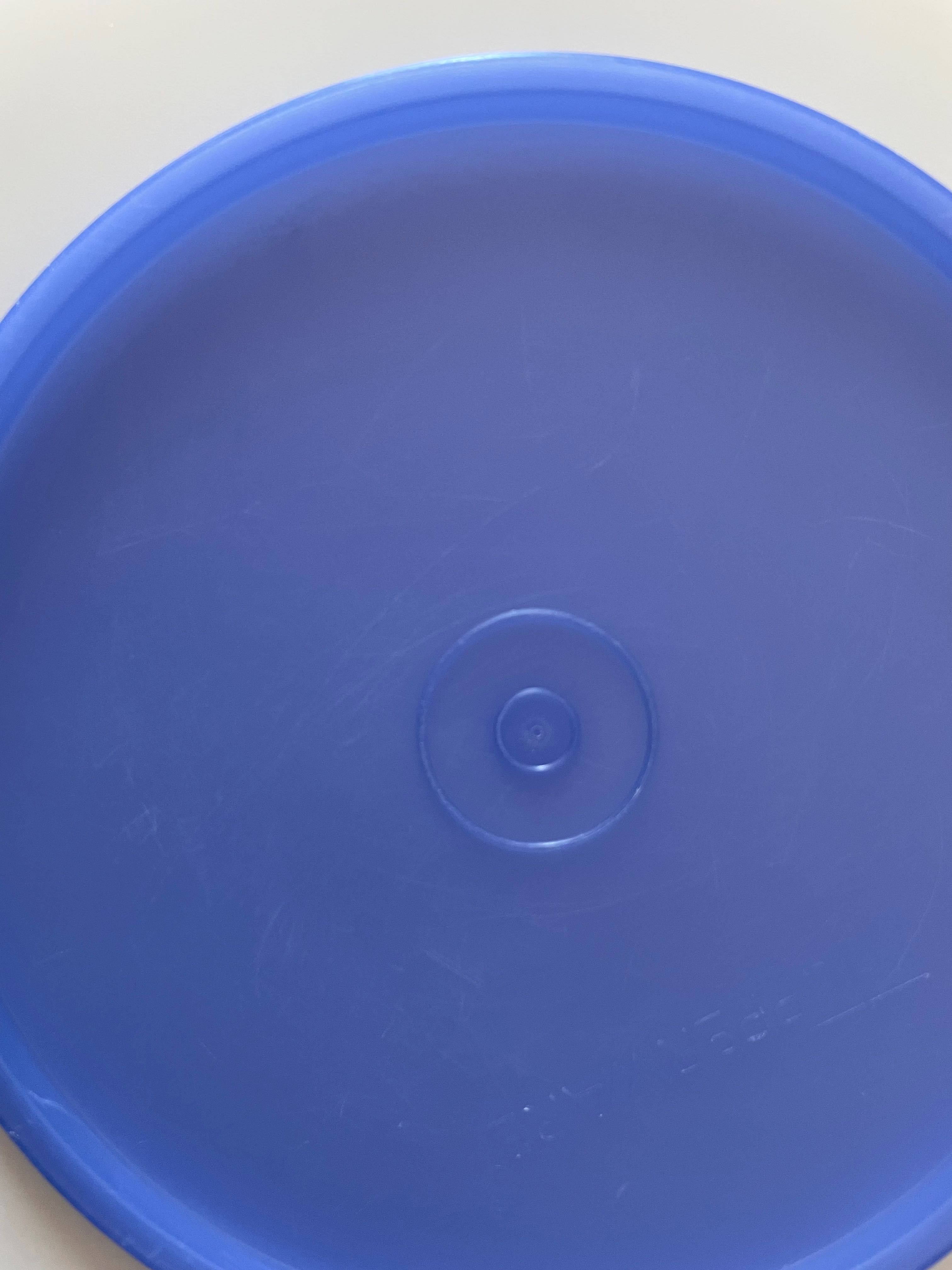 Miski Tupperware