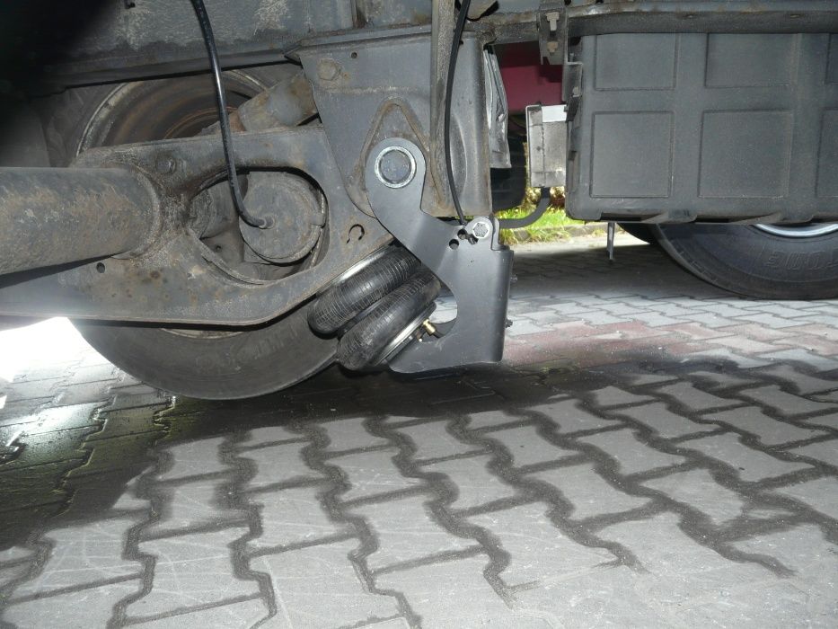 Podnoszenie osi saf intrax