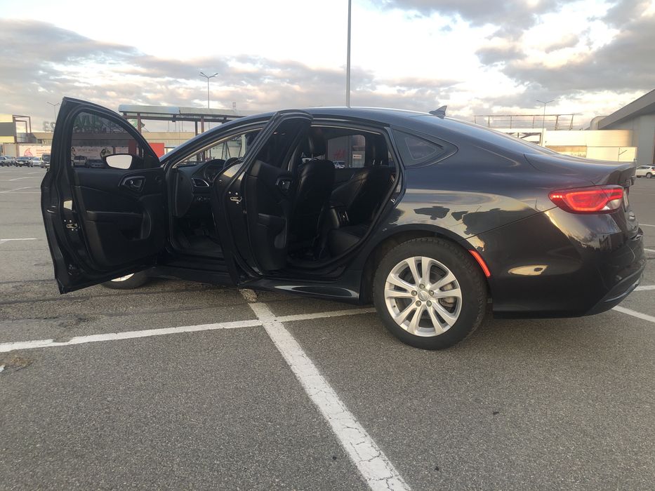 Chrysler 200 хамеліон синій