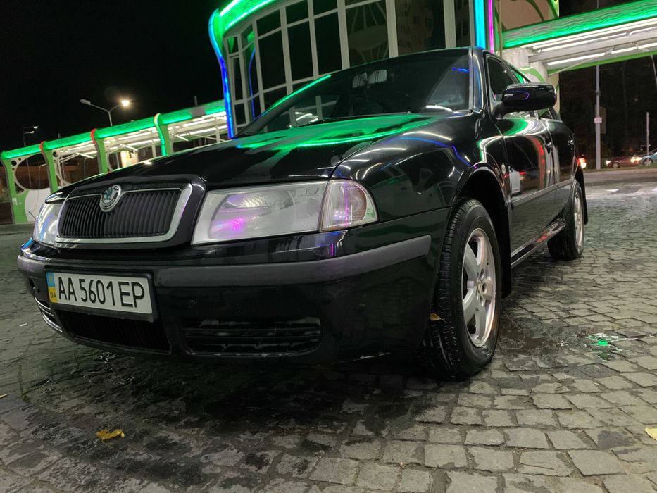 Skoda Octavia Tour / Грудень 2007 / 340 тис км / Climat / один власник