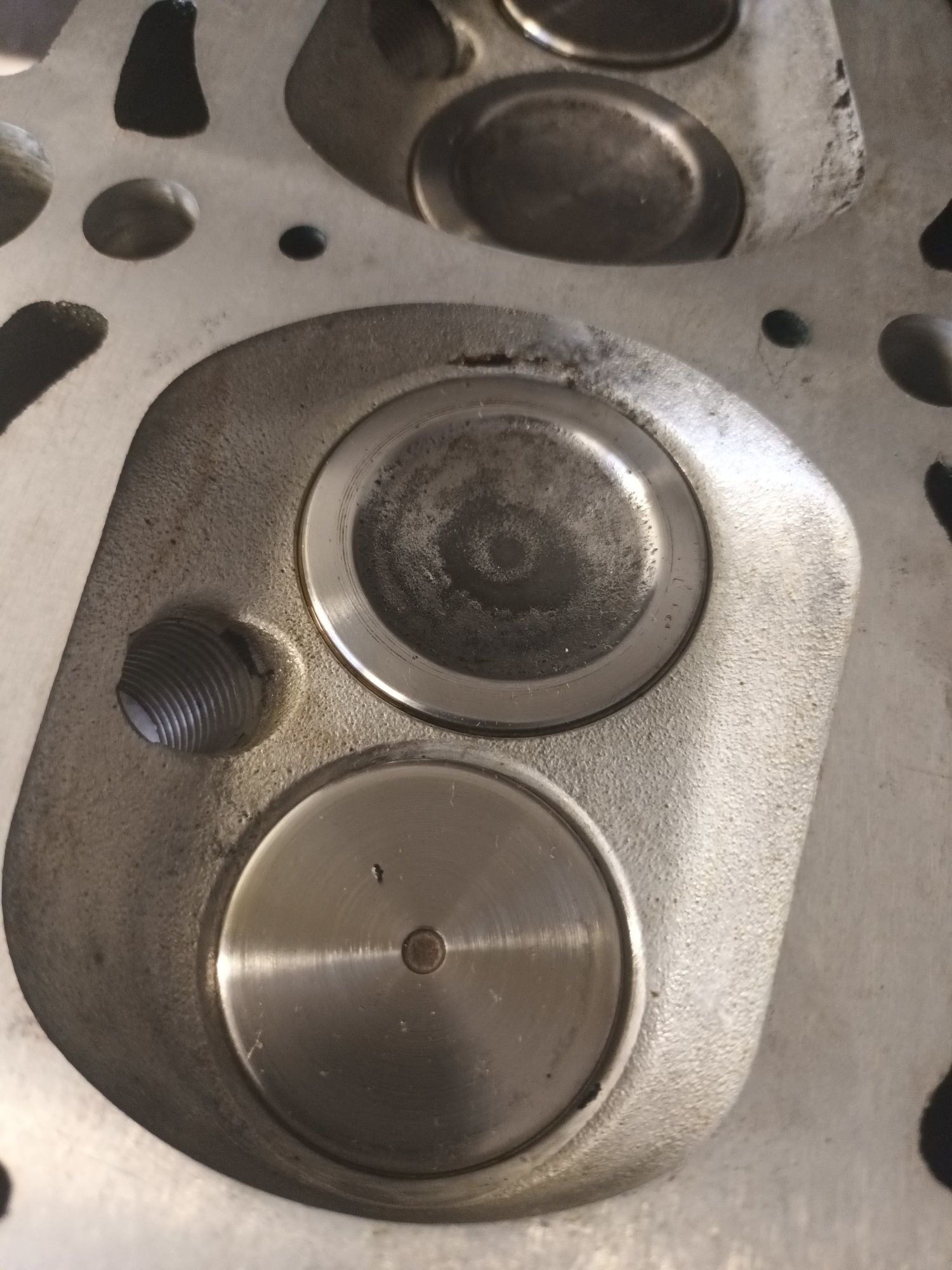 Głowica na EGR VW ,audi, seat 1.6 8V bse ALZ BGU MPI