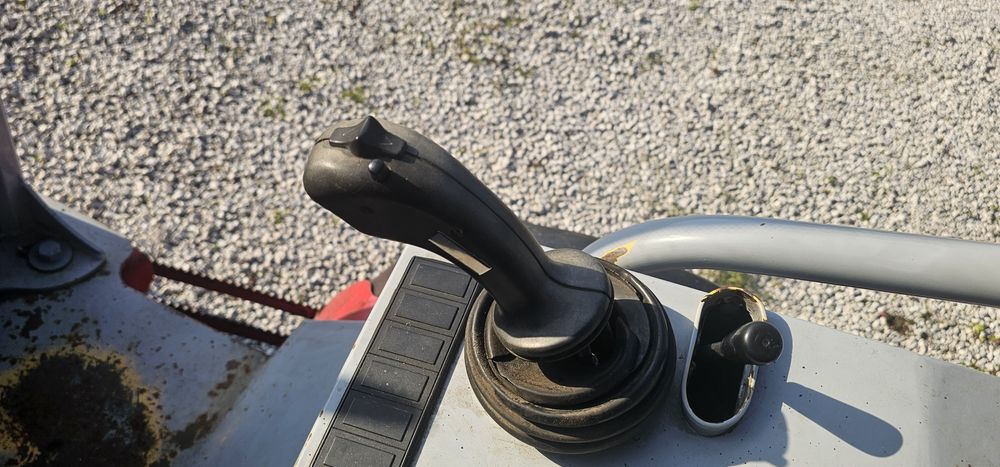 Weidemann Zamiana miniładowarka  ładowarka