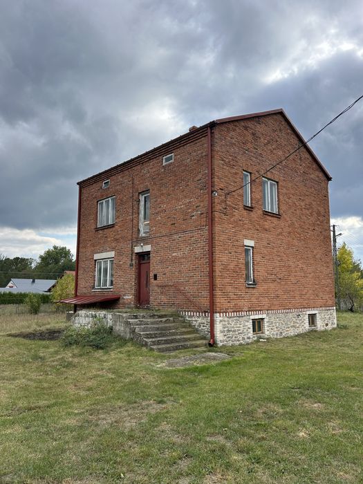 Dom z dużą działką przy trasie DK 746