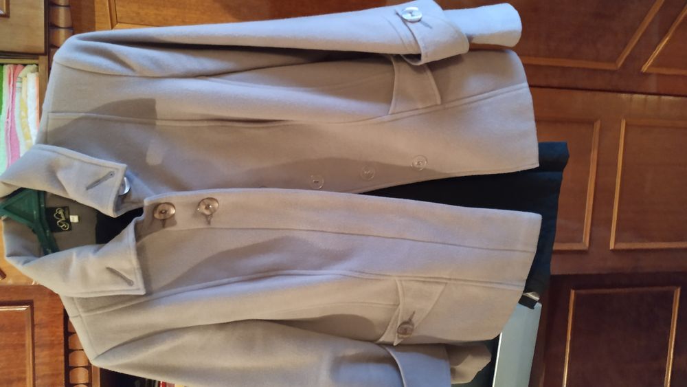 Осіннє напівпальто .