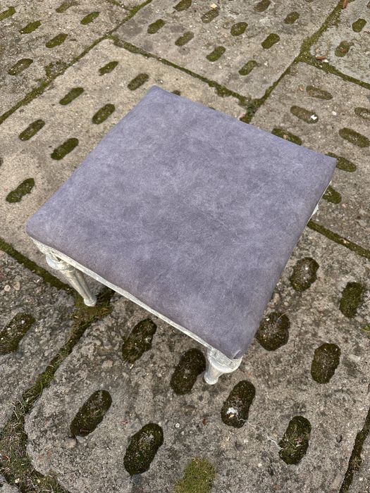 Puf / taboret w stylu retro