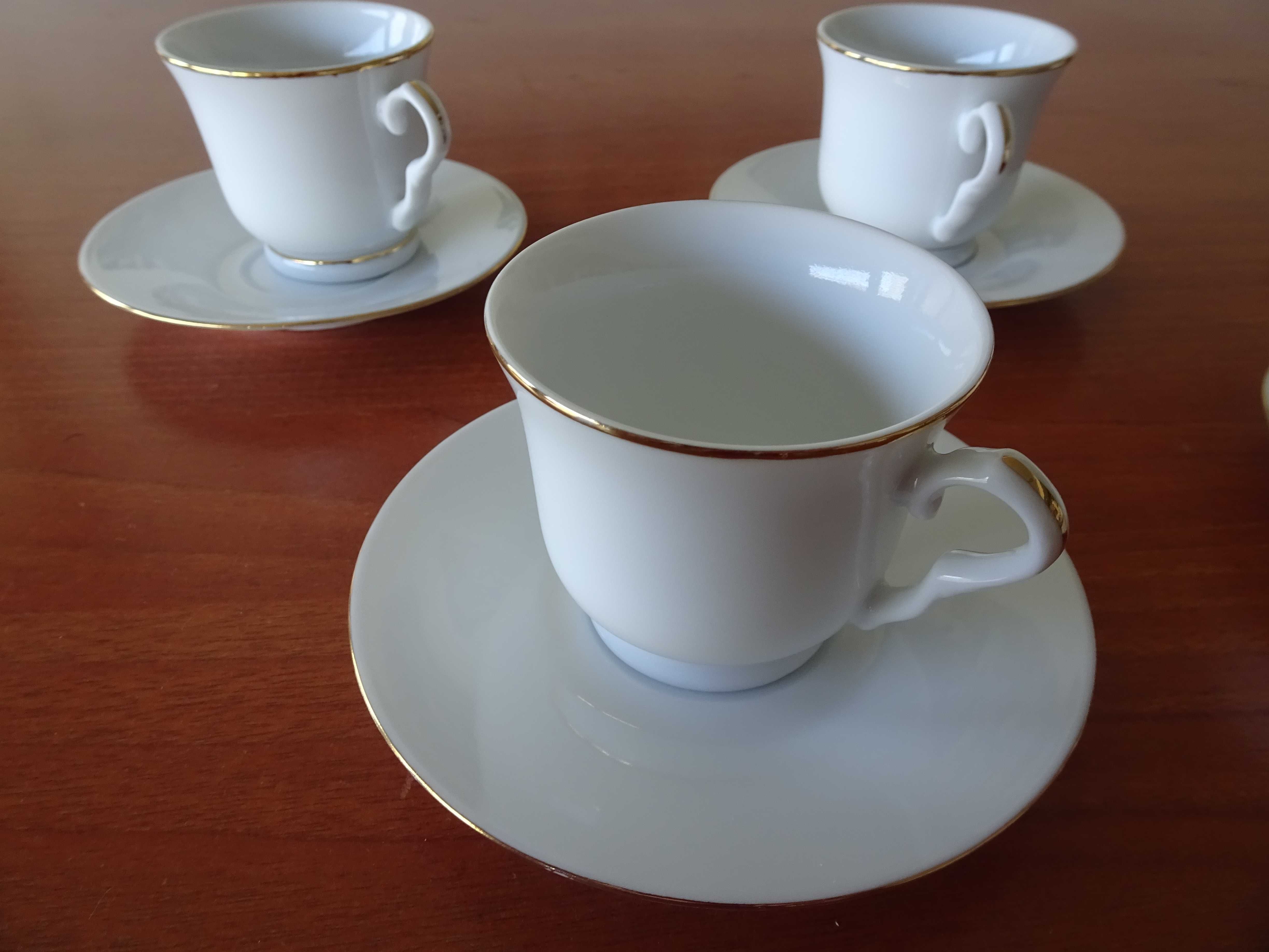 Conjunto Chávenas de Porcelana (Novo Ainda Com a Embalagem de Origem)