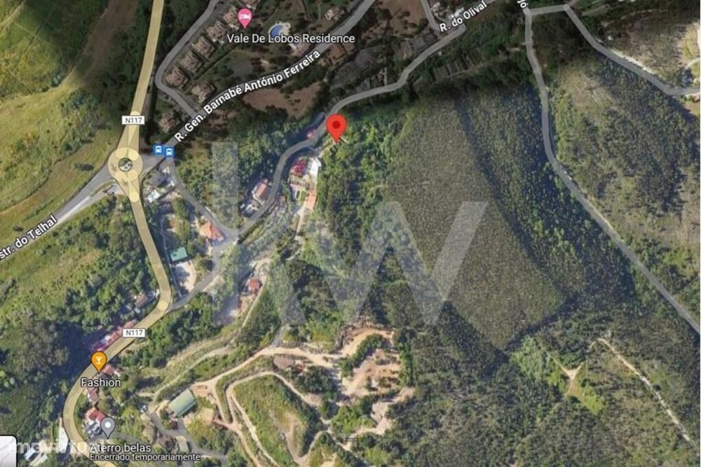 Moradia T2 para recuperar em Vale de Lobos - Sintra