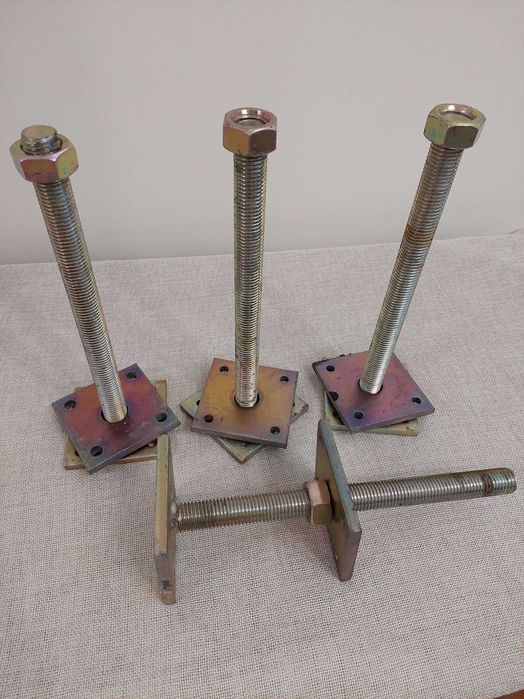 Опора колони гвинтова регулюєма