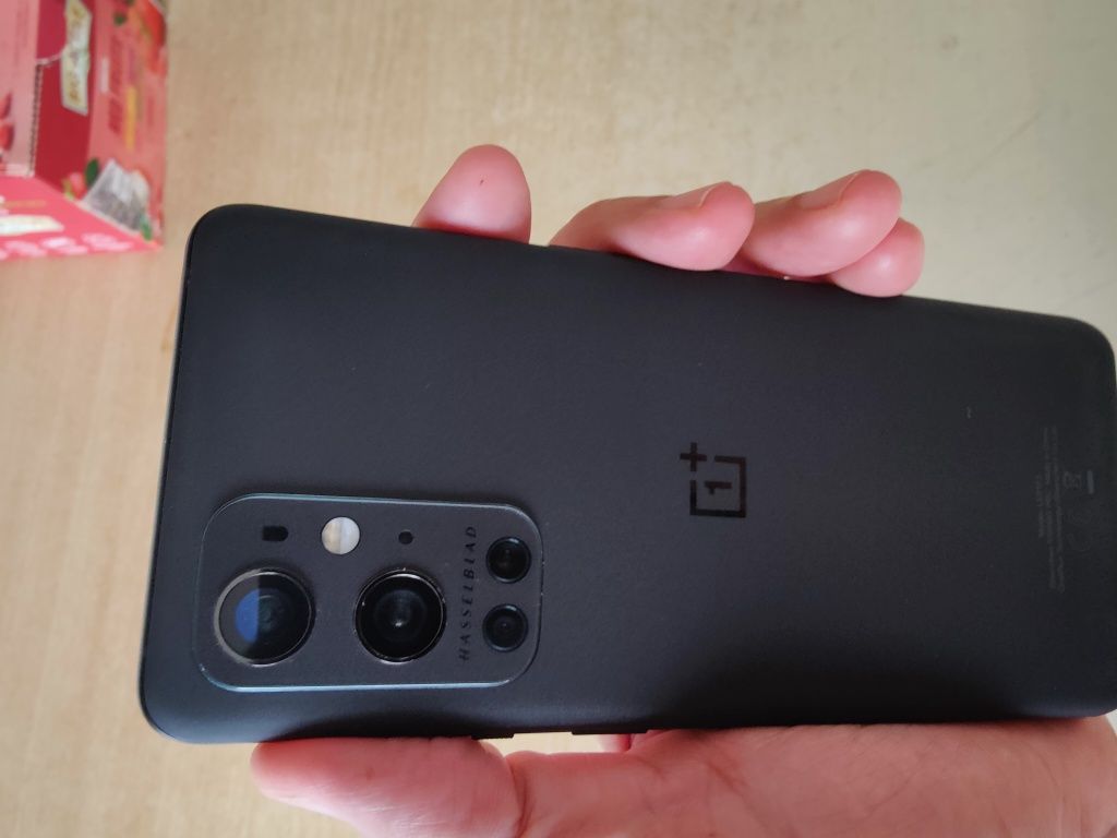 Smartfon OnePlus 9 pro 12/256 GB. Stan  bdb.
