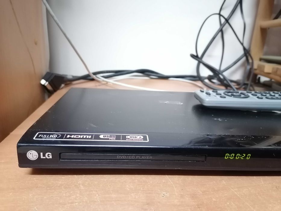 Odtwarzacz CD/DVD LG DVX692H  HDMI pilot