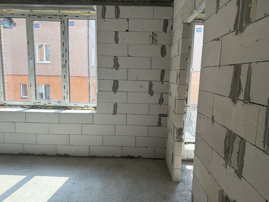 Таунхаус з окремим двориком! Центр Ірпеня! 85000$