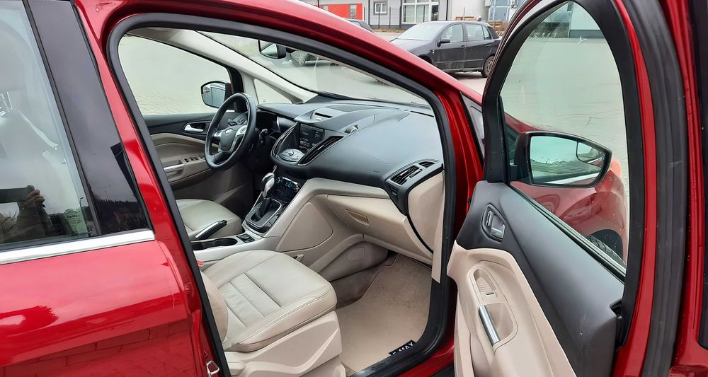 Ford C-MAX      2014