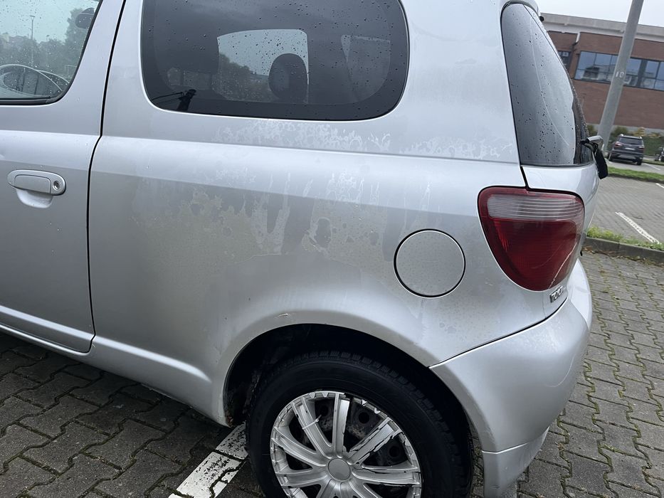 Toyota Yaris 1.0 benzyna 2000r