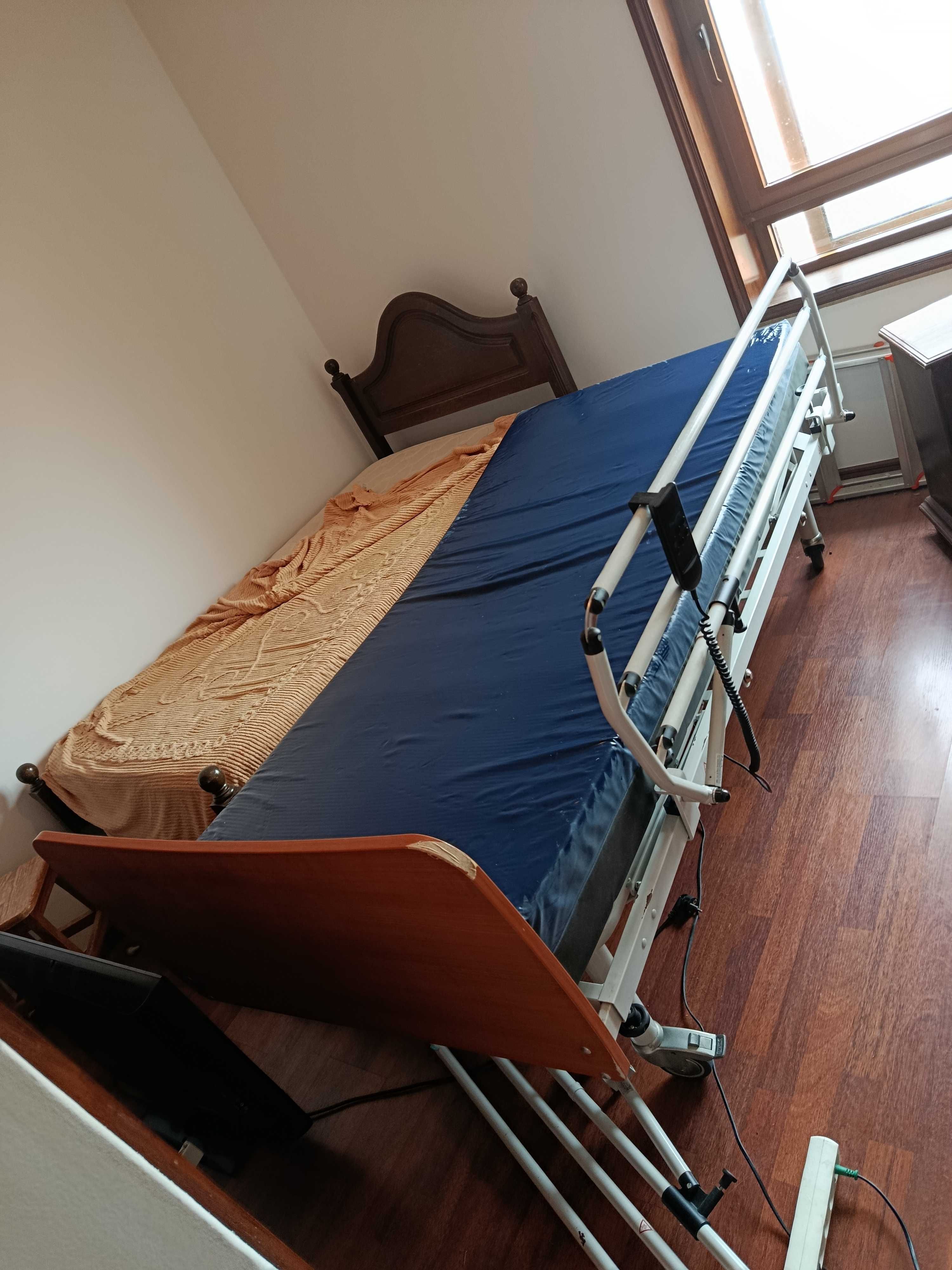 Cama Articulada Elétrica com Colchão Anti-Escaras