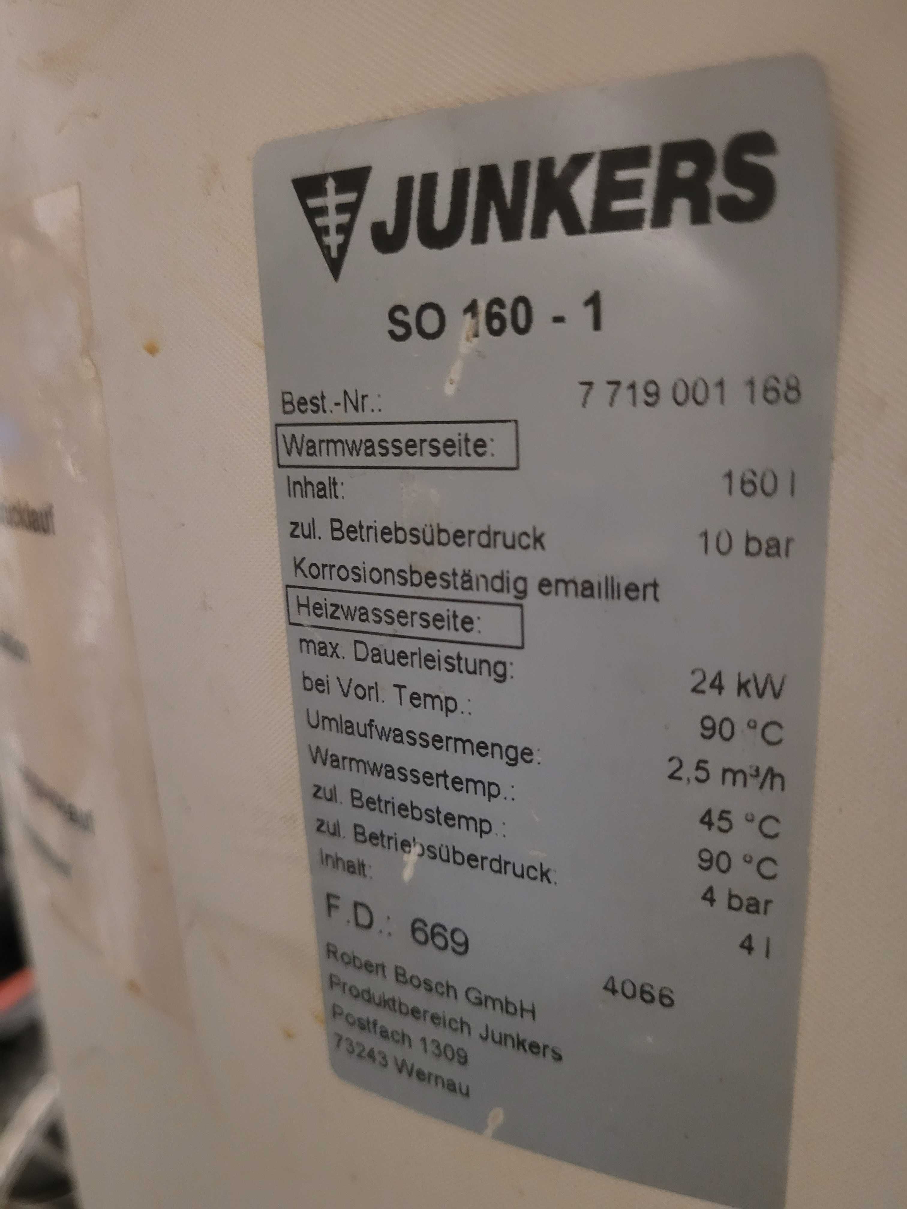 Piec Junkers Suprastar i zbiornik-wymiennik na wodę 160l do zabrania