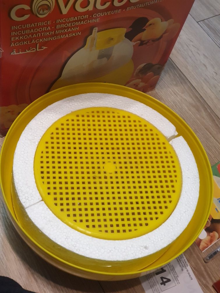 Inkubator do jaj Covatutto 16