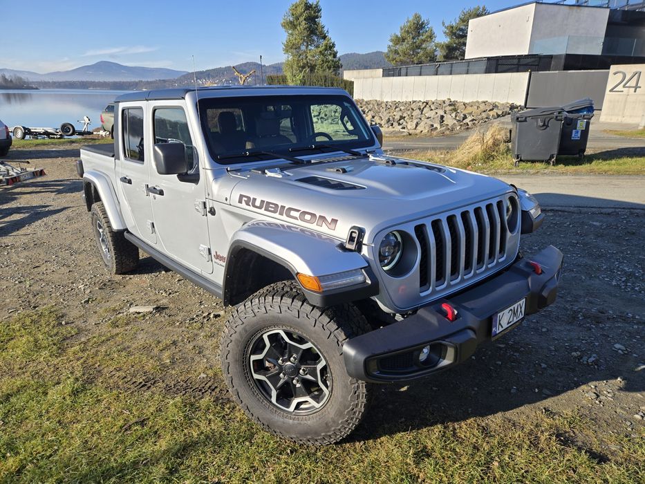 Jeep Gladiator RUBICON 2023r Pentastar LED  jak NOWY (nie wrangler)